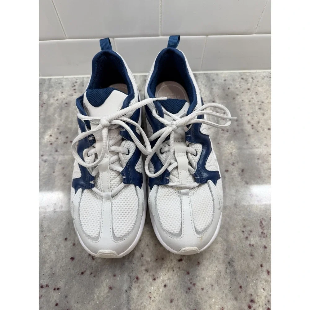 Nike Air Max Graviton Women's AT4404-106 Running Shoes Sneakers Size 8.5